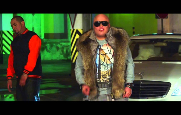 Доминик Джокер богато одетый