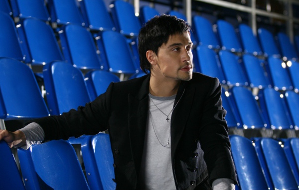 Дима Билан на стадионе