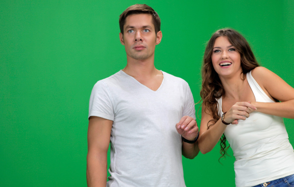 Стас Пьеха с девушкой на съемках клипа