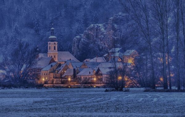 Oтдалённый замок