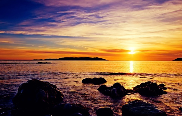 Восход на пляже