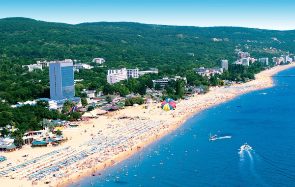 Отдых на золотом пляже