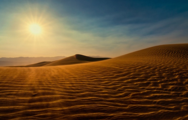 Закат над дюнами в долине смерти