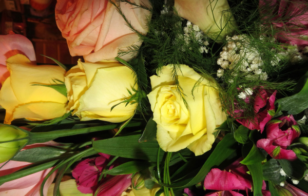 Красивый букет цветы эустома (ирландская роза) 