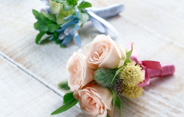 Декоративные букеты цветков