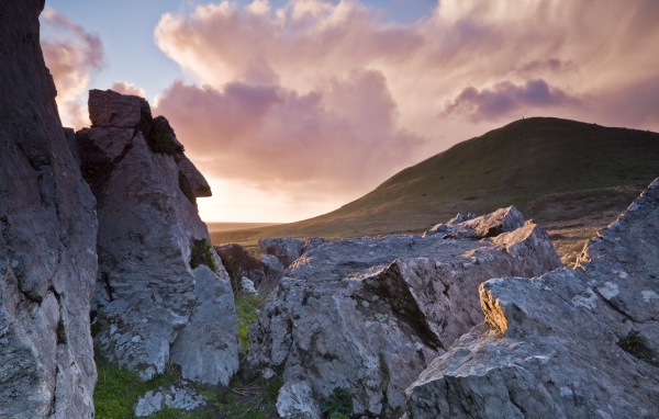 Цветные скалы