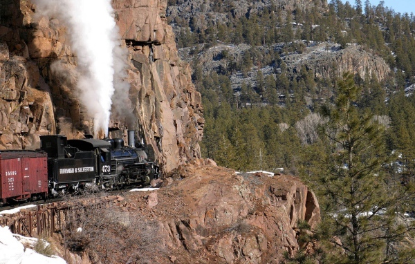 Паровоз в горах