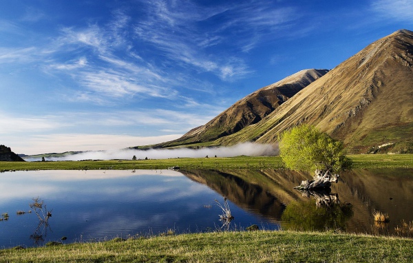 Озеро Кольридж в Новой Зеландии 