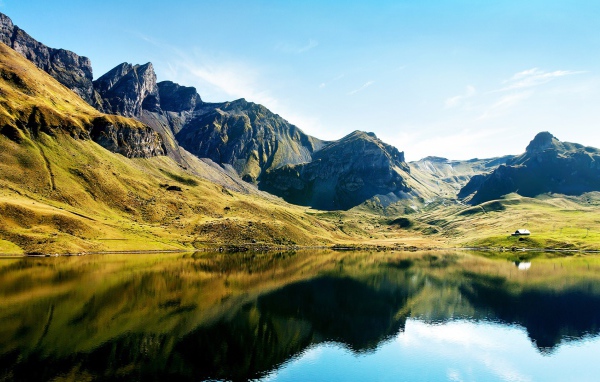 Озеро в Альпах