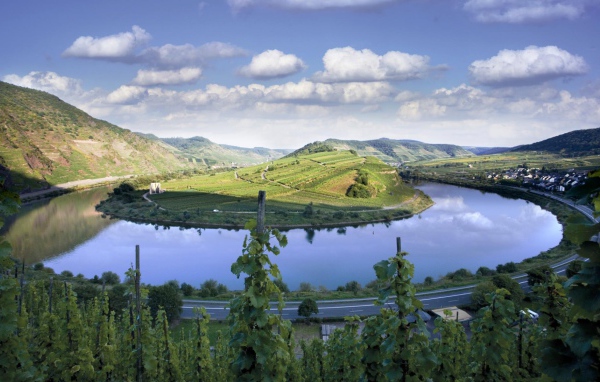 Очень красивое горное озеро