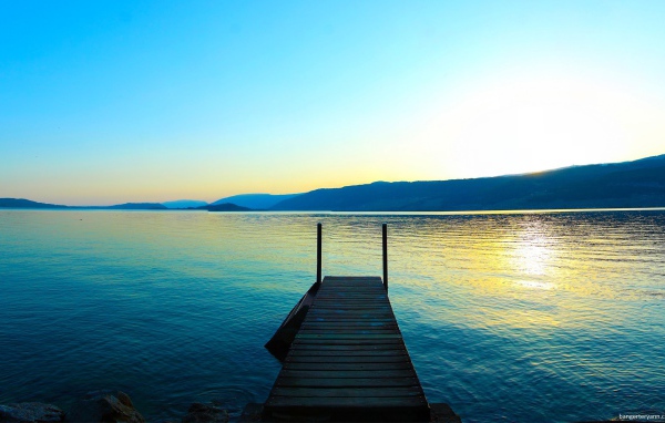 Причал на озере