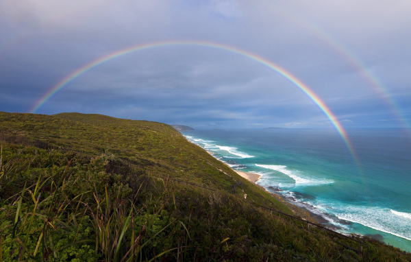 Радуга над океаном