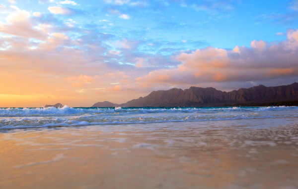 Море и чудесный рассвет