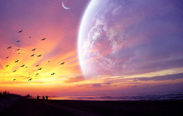 Люди смотрят на закат