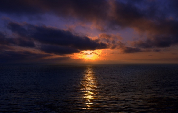 Закат над океаном