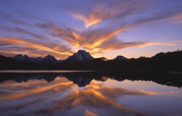 Солнце зашло за гору