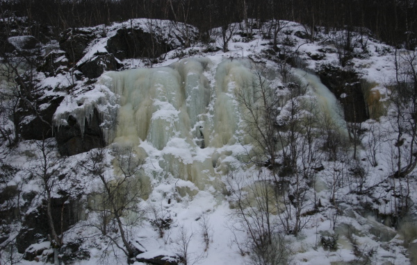 Замерзший водопад в Норвегии