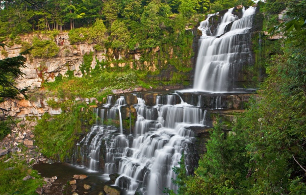 Водопад ступенями