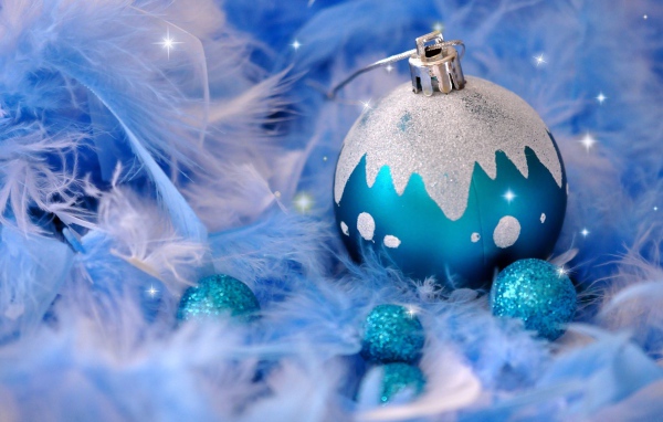 Синий шарик на Новый год