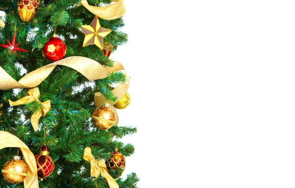 Игрушки и ленты на елке