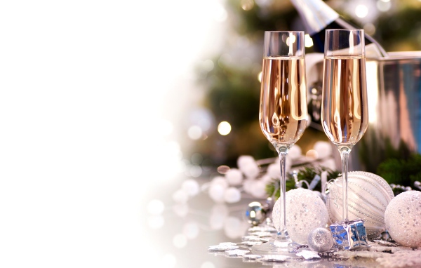 Новый 2015 с шампанским