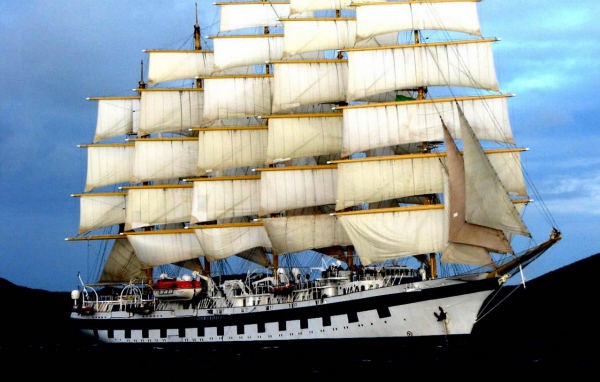 Большой парусный корабль