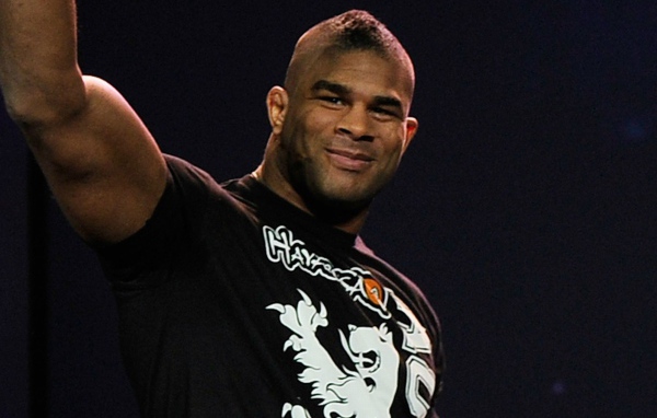 Бесстрашный боец Алистер Оверим