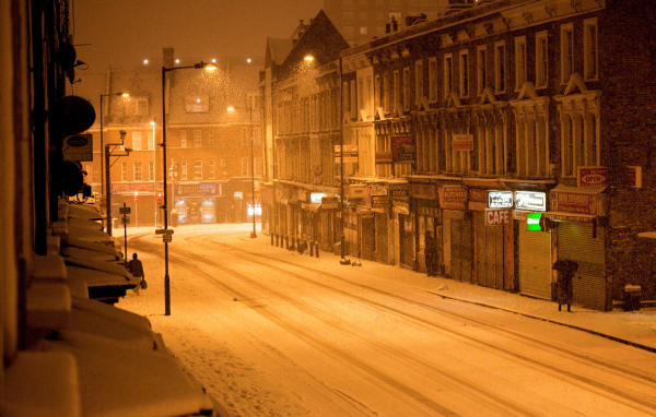 Снег в Лондоне Грэхэм Роуд ночью