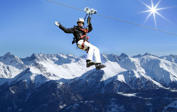 Активный отдых на горнолыжном курорте Серфаус, Австрия