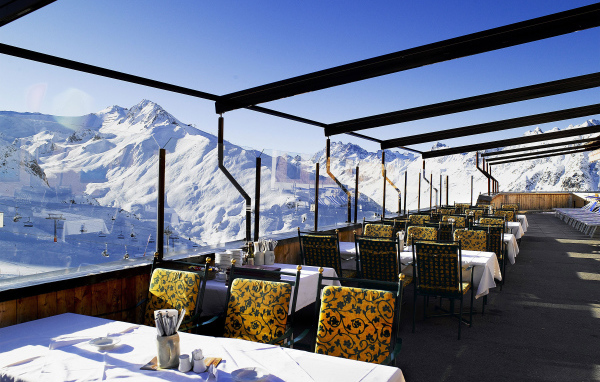 Кафе на горнолыжном курорте Ишгль, Австрия