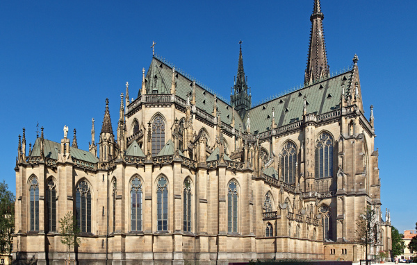 Католический собор в городе Линц, Австрия