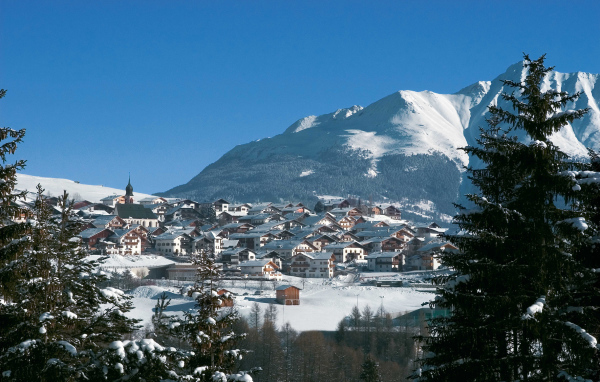 Город на горнолыжном курорте Серфаус, Австрия