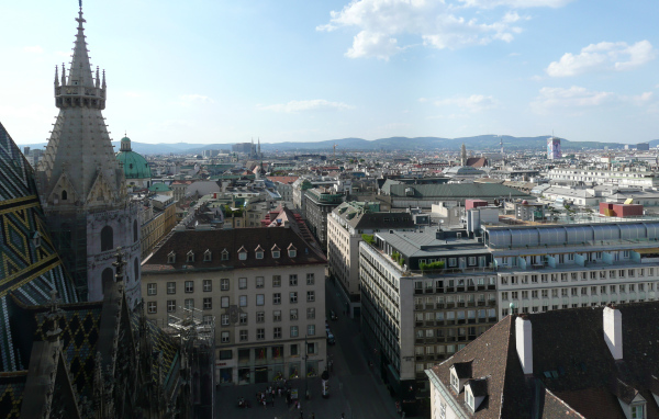 Городские улицы в городе Вена, Австрия