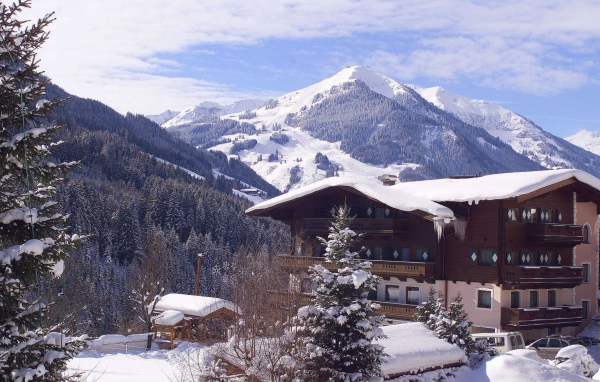 Гостиница на горнолыжном курорте Заальбах Хинтерглем, Австрия