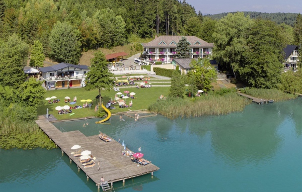 Гостиница на берегу озера Клопайнер Зее, Австрия