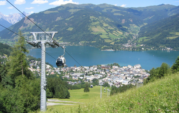 Подъемник на курорте Цель-ам-Зее, Австрия