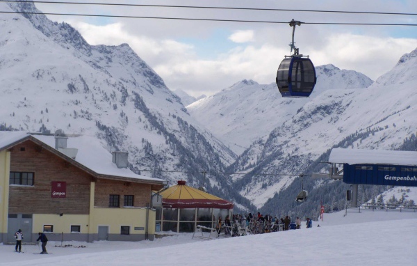 Лыжная база на горнолыжном курорте Сант Антон, Австрия