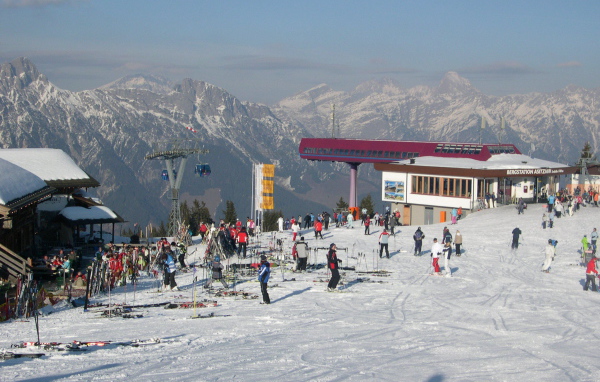 Лыжная трасса на горнолыжном курорте Заальбах Хинтерглем, Австрия