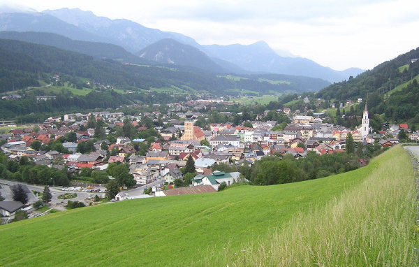 Летний вид на горнолыжном курорте Шладминг, Австрия