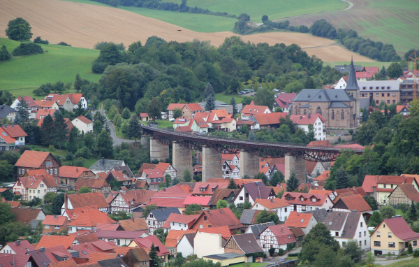 Городские здания в городе Лэнгенфельд, Австрия