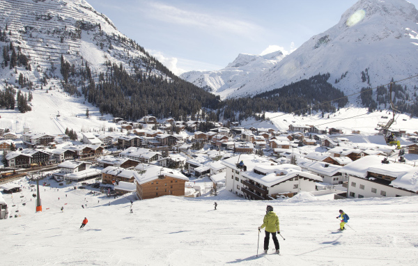 Зимний пейзаж на горнолыжном курорте Лех, Австрия