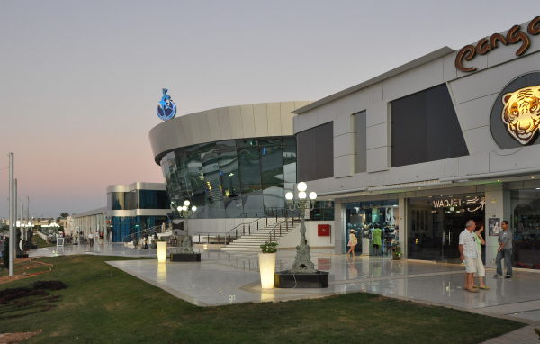 Торговый центр на курорте Шарм эль Шейх, Египет