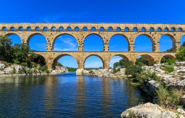 Акведук в Провансе, Франция