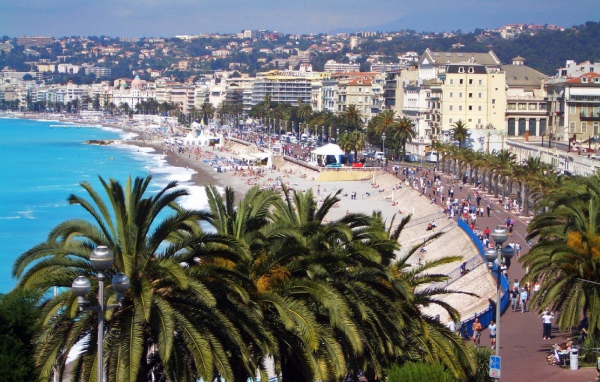 Пляж в городе Ницца, Франция