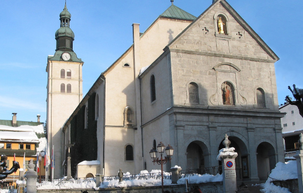 Собор на горнолыжном курорте Межев, Франция