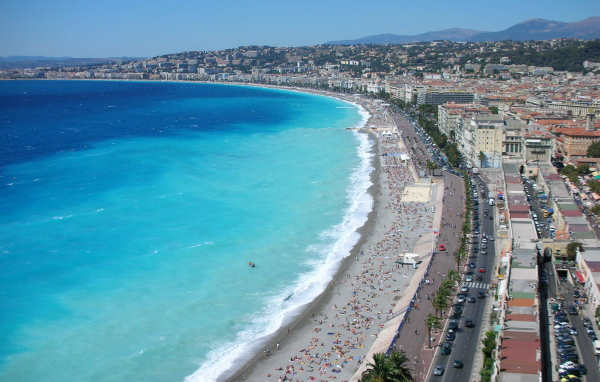 Лазурный берег в городе Ницца, Франция