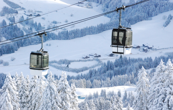 Подъемник на горнолыжном курорте Межев, Франция