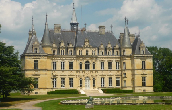 Роскошный замок в провинции Шампань, Франция