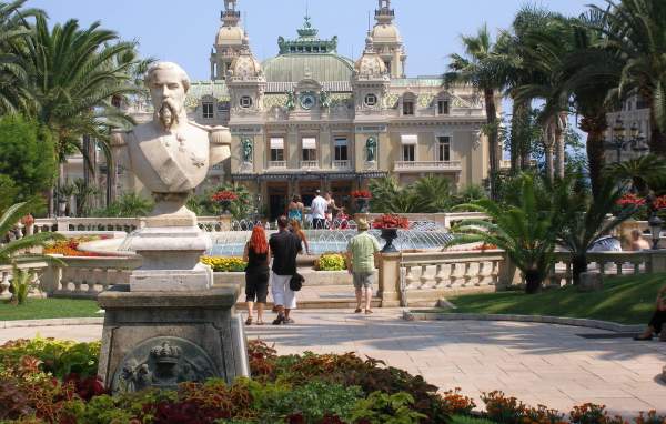 Памятник в Монте-Карло, Франция