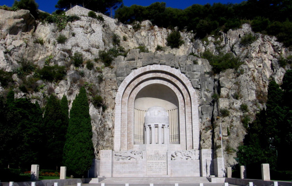 Памятник в городе Ницца, Франция